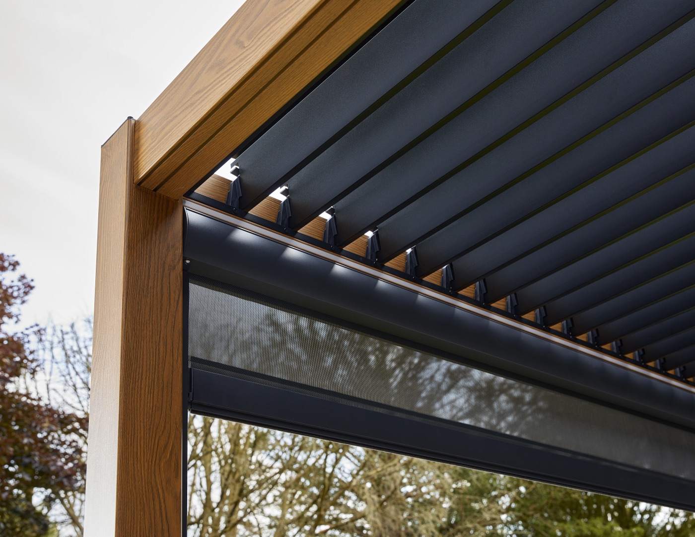 Wood-look corner detail with integrated LED